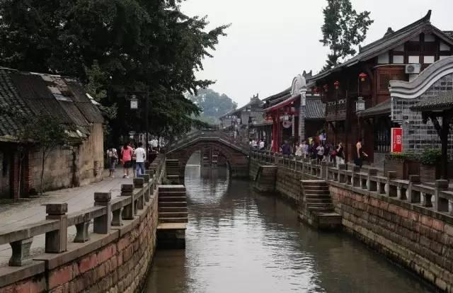 全自动液压对辊制砂机